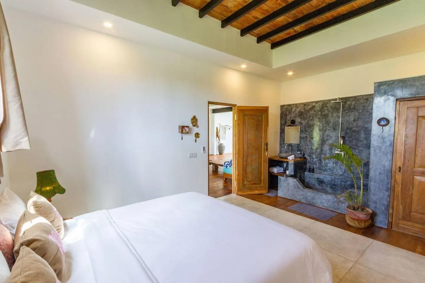 Villa Jannu By Dreamawaybali Seminyak  Indonesia