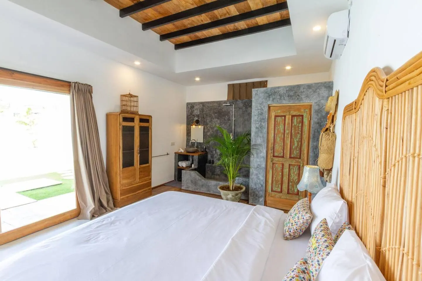 Villa Jannu By Dreamawaybali Seminyak
