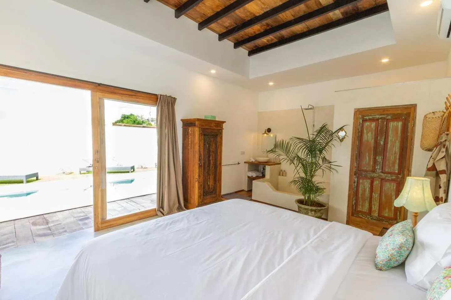 Villa Jannu By Dreamawaybali Seminyak  0*, Seminyak (Bali) Indonesia