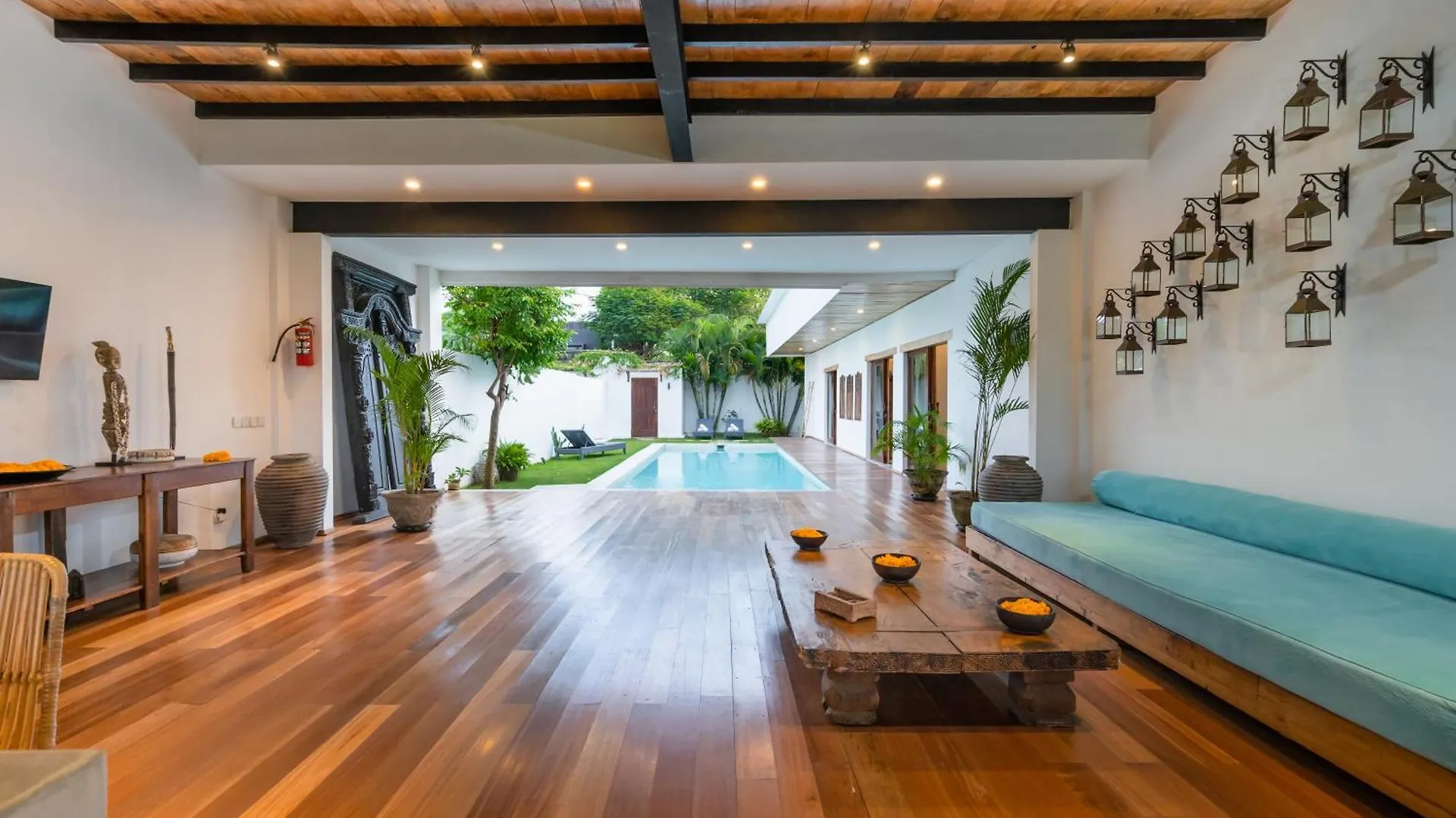Villa Jannu By Dreamawaybali Seminyak  Indonesia