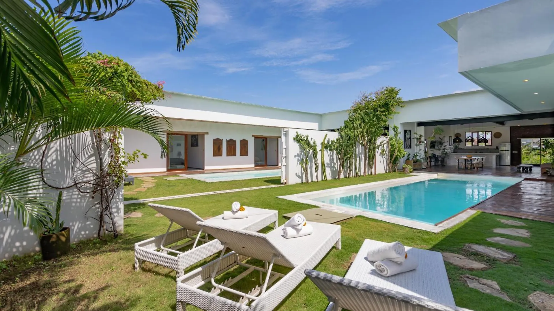 Villa Jannu By Dreamawaybali Seminyak  0*, Seminyak (Bali) Indonesia